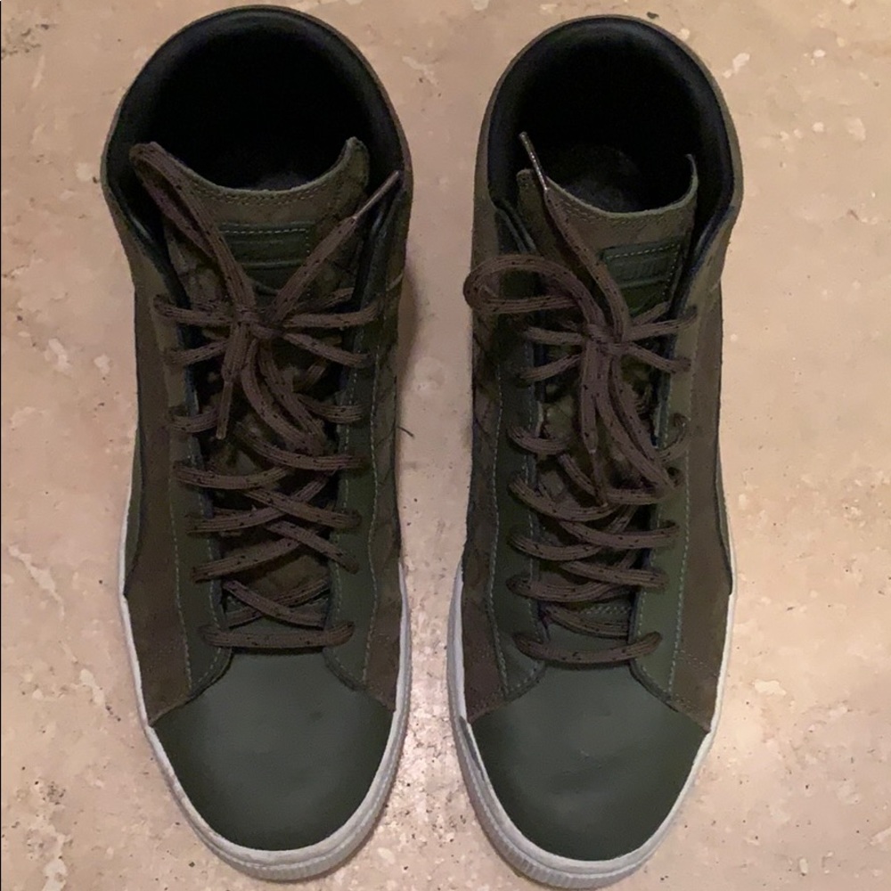 Green high top men puma